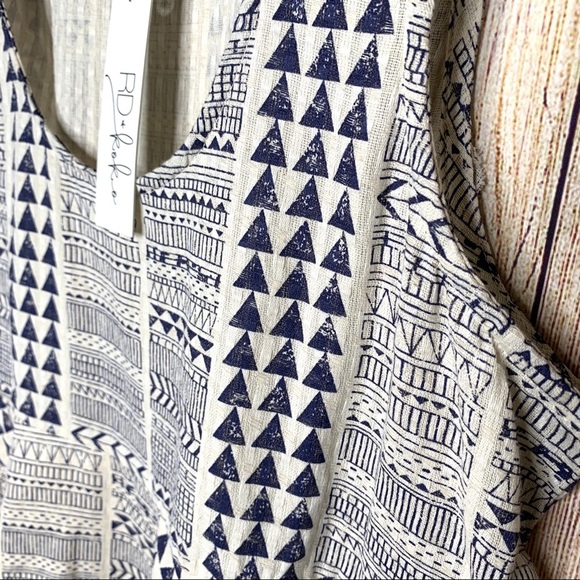 NWT RD style peplum tank top size medium. - Picture 6 of 7